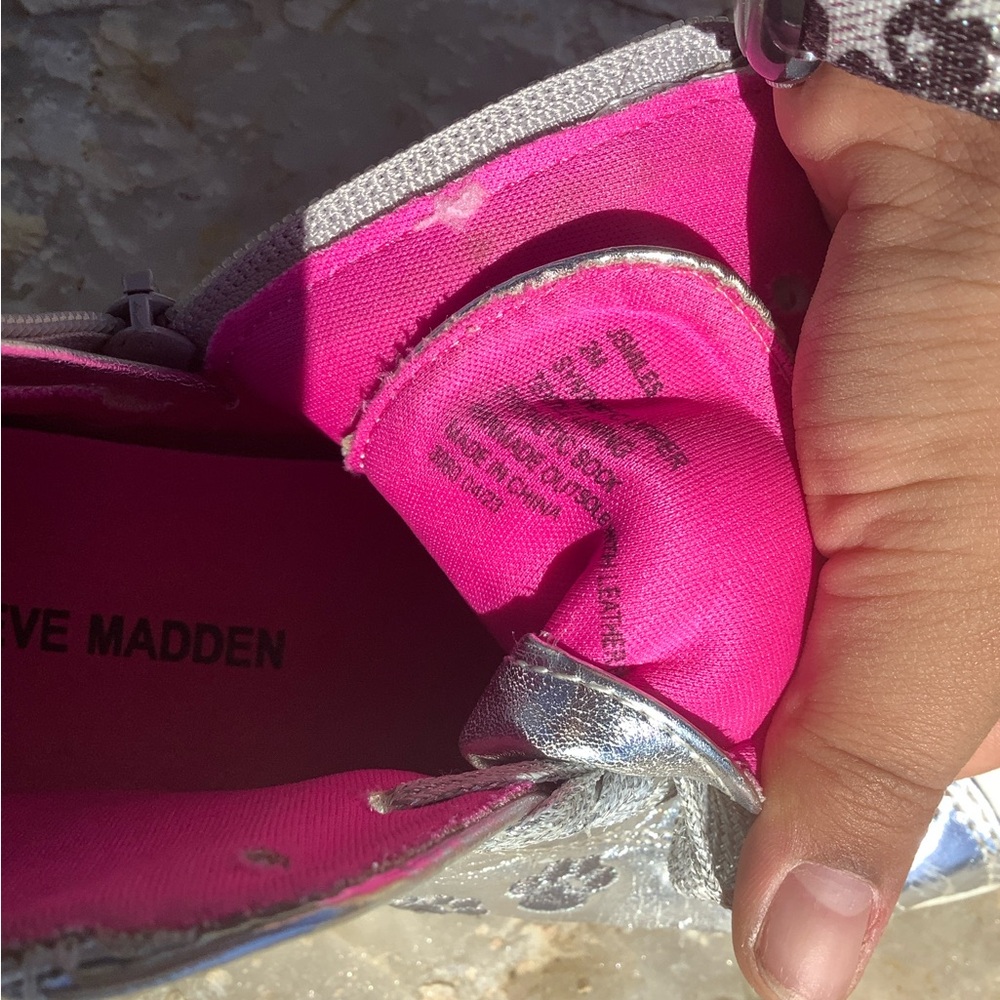 Steve Madden Metallic Silver Sneakers with Floral Design - Picture 5 of 12